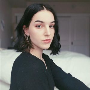 Meet your Posher, Viola